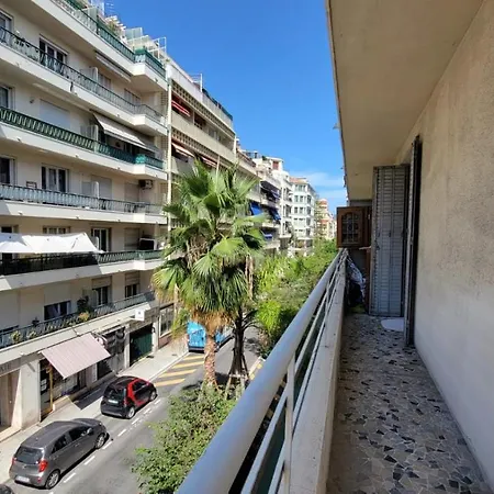 Appartement Neuf De 3 Pieces Avec Climatisation